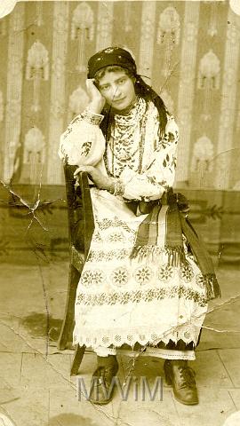 KKE 016.jpg - Julia Orzechowska - siostra Adama Orzechowskiego, lata 30-te XX wieku.